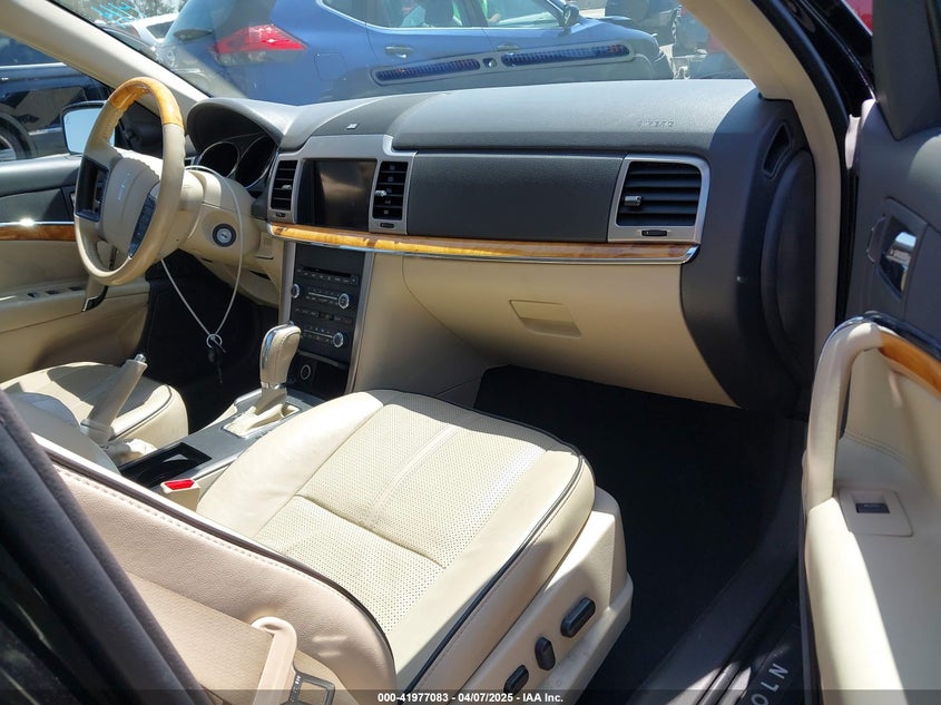 2011 LINCOLN MKZ VIN: 3LNHL2GC2BR769295