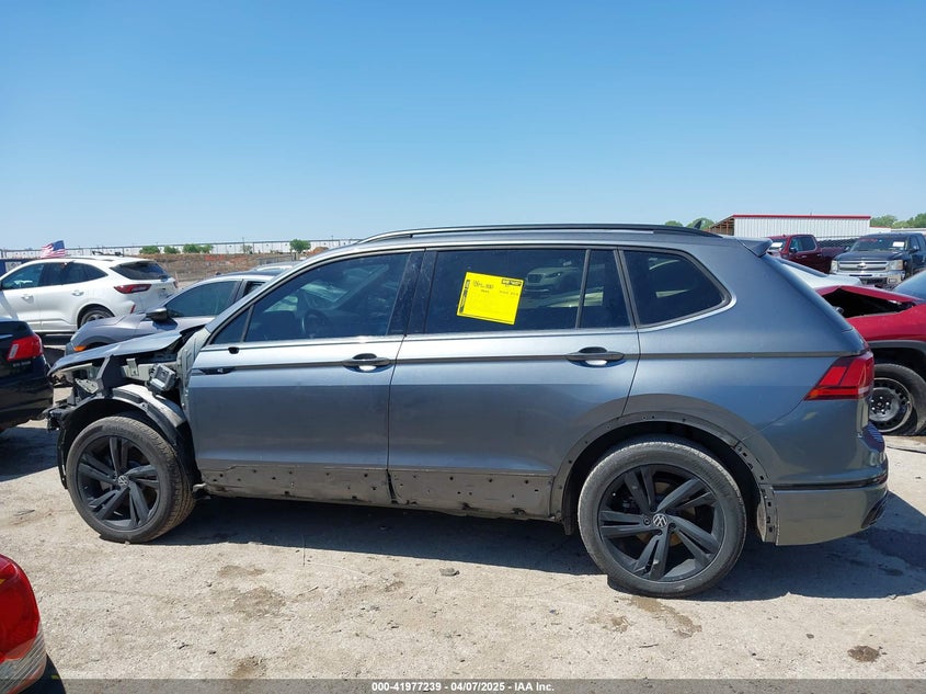 2023 VOLKSWAGEN TIGUAN 2.0T SE R-LINE BLACK - 3VVCB7AX1PM057201