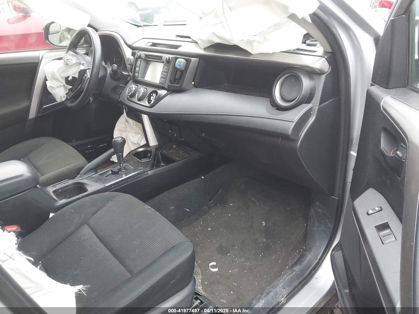 2018 TOYOTA RAV4 LE - JTMBFREV6JJ236518