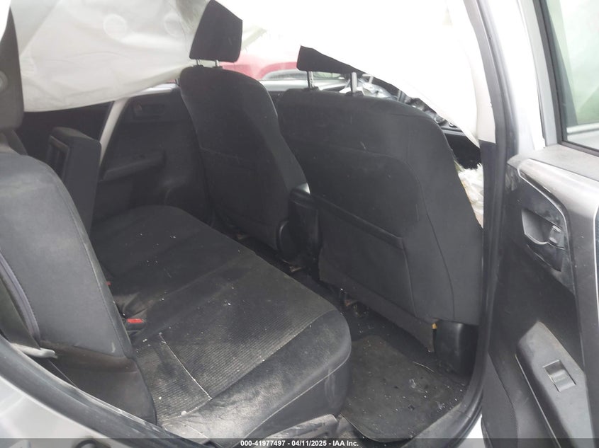 2018 TOYOTA RAV4 LE - JTMBFREV6JJ236518