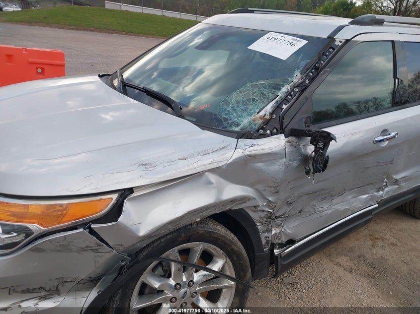 2015 FORD EXPLORER VIN: 1FM5K7F82FGA99499