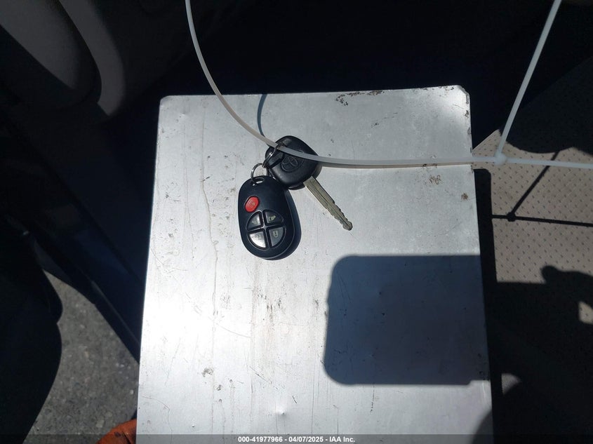 2010 TOYOTA SIENNA VIN: 5TDKK4CC0AS301964
