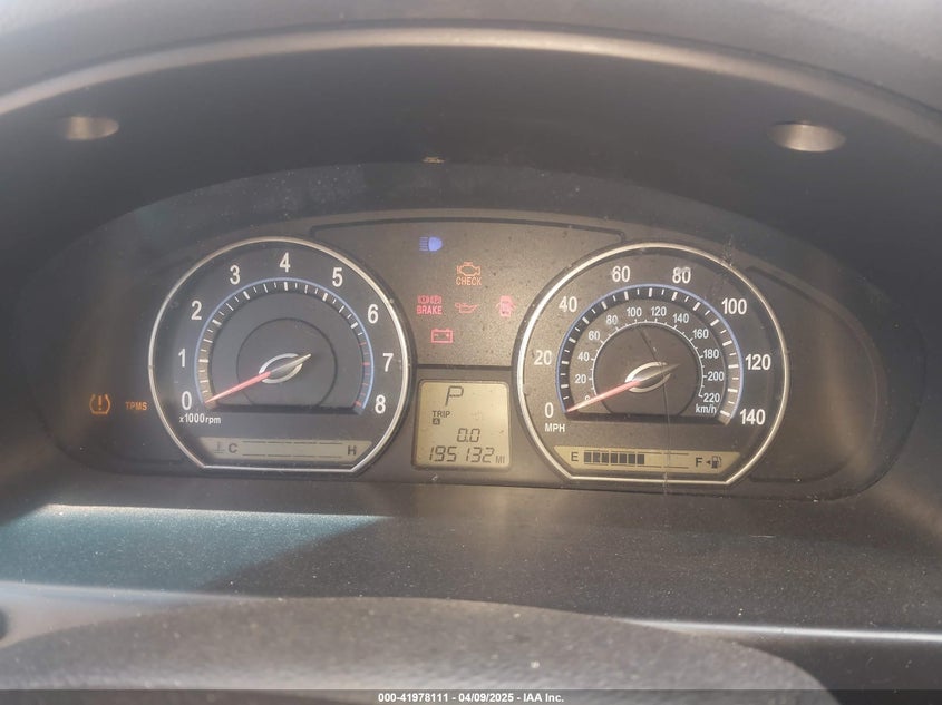 2006 KIA OPTIMA VIN: KNAGE123465048221