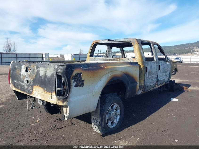 2013 FORD F-250 XLT - 1FT7W2B63DEB16313