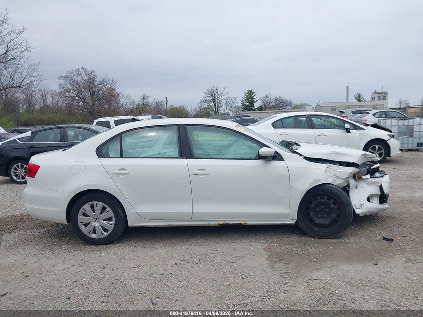 2014 VOLKSWAGEN JETTA VIN: 3VWD17AJ8EM211169