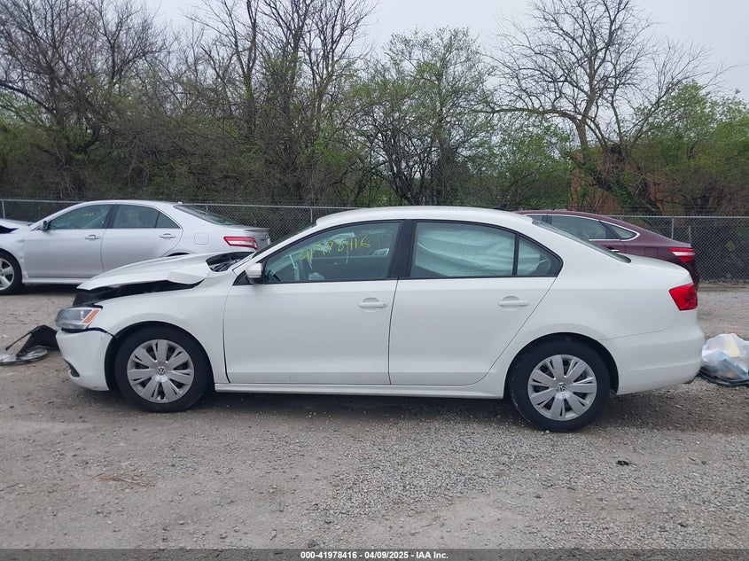2014 VOLKSWAGEN JETTA VIN: 3VWD17AJ8EM211169
