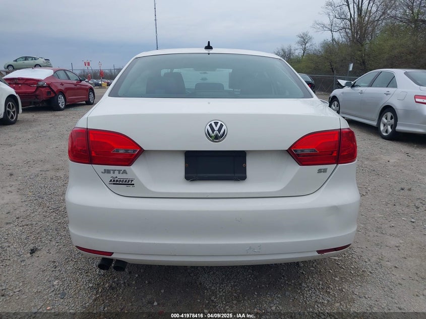 2014 VOLKSWAGEN JETTA VIN: 3VWD17AJ8EM211169