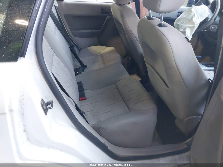2010 FORD FOCUS VIN: 1FAHP3FN6AW287318