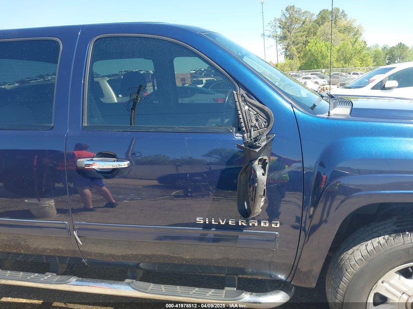 2011 CHEVROLET SILVERADO 1500 VIN: 1GCPKSE34BF172359