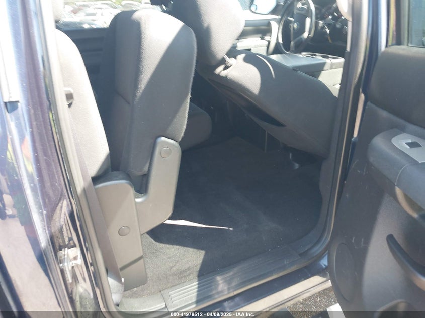 2011 CHEVROLET SILVERADO 1500 VIN: 1GCPKSE34BF172359
