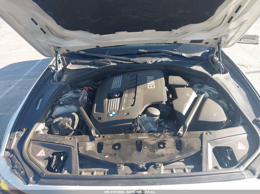 2011 BMW 528I VIN: WBAFR1C58BC746630