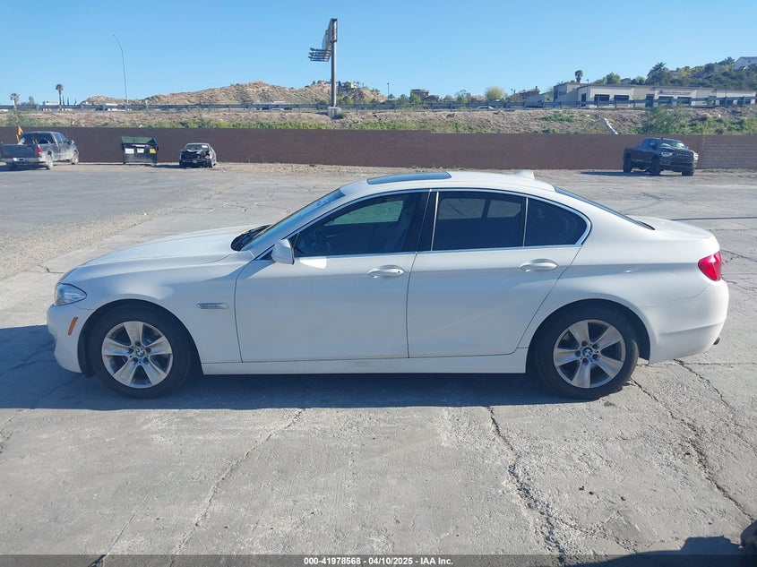 2011 BMW 528I VIN: WBAFR1C58BC746630