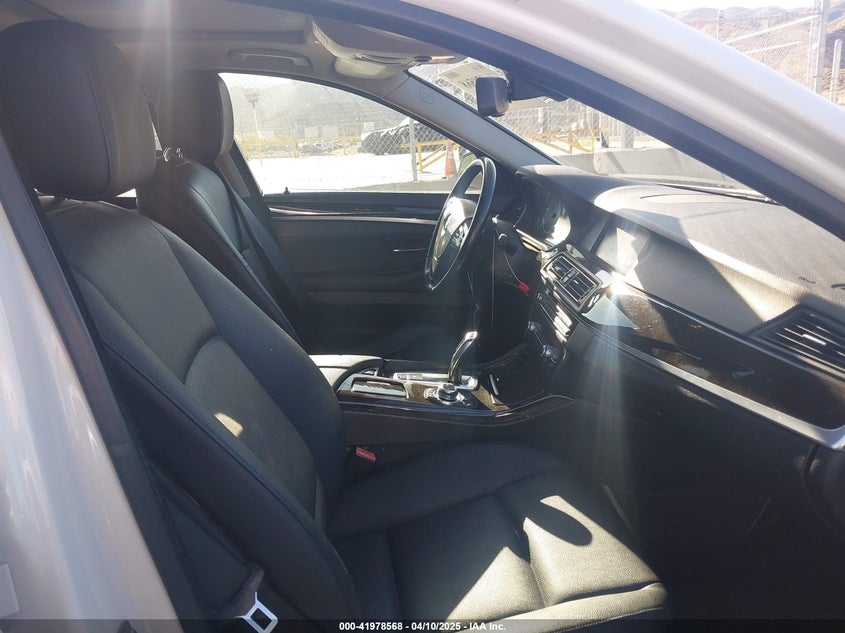 2011 BMW 528I VIN: WBAFR1C58BC746630