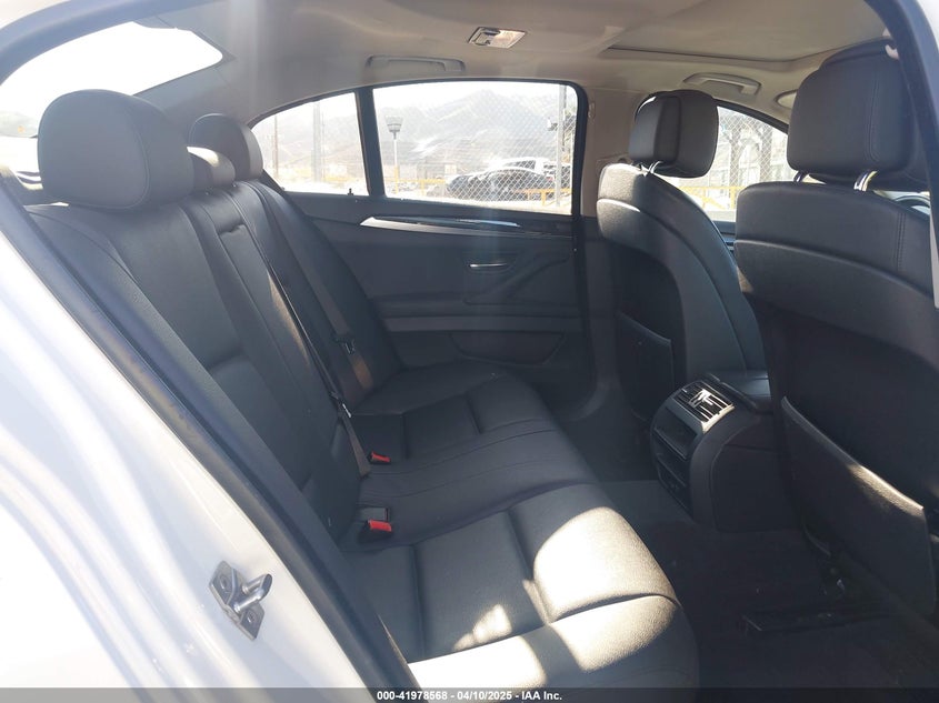2011 BMW 528I VIN: WBAFR1C58BC746630