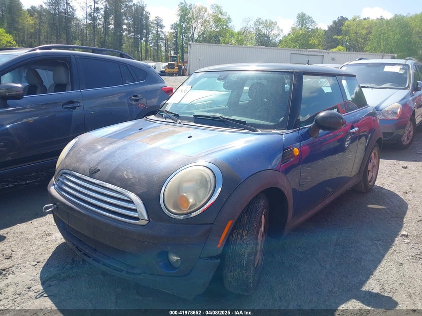 2008 MINI COOPER VIN: WMWMF33538TU67798