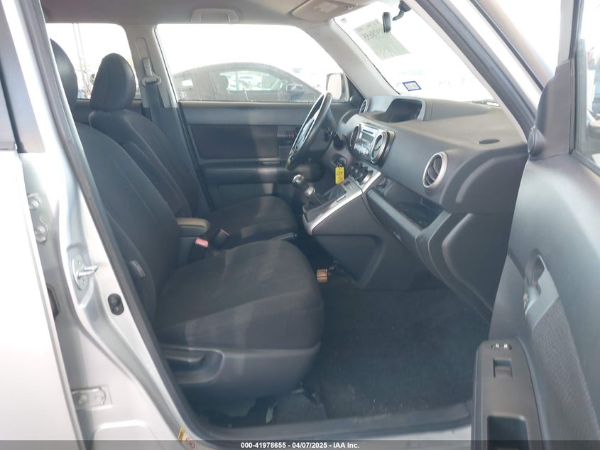 2008 SCION XB VIN: JTLKE50E981039750