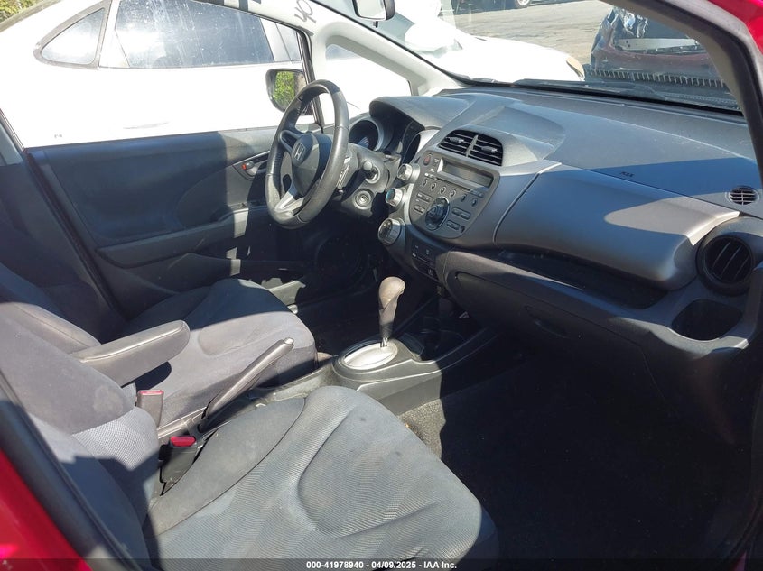2009 HONDA FIT VIN: JHMGE88449S036618