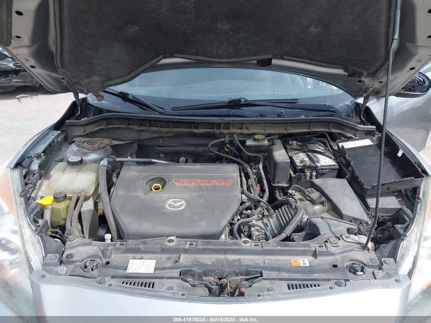 2011 MAZDA MAZDA3 VIN: JM1BL1K63B1463528