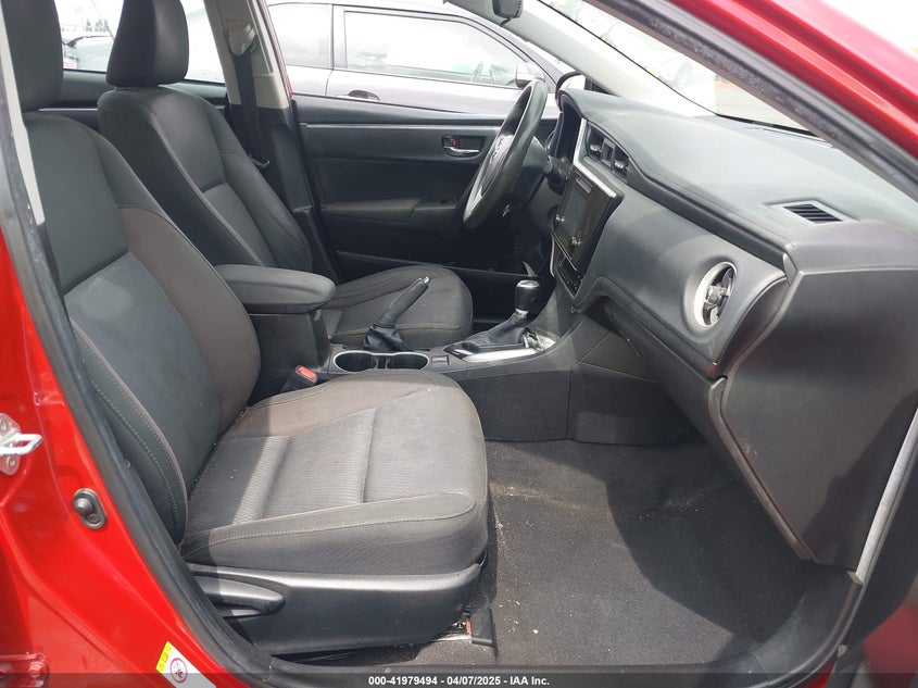 2019 TOYOTA COROLLA VIN: 5YFBURHE4KP883871