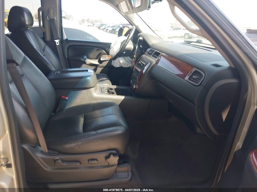 2013 CHEVROLET TAHOE LT - 1GNSCBE06DR329993