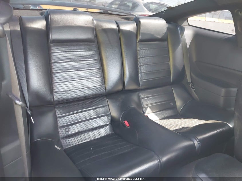 2007 FORD MUSTANG VIN: 1ZVFT82H175270870
