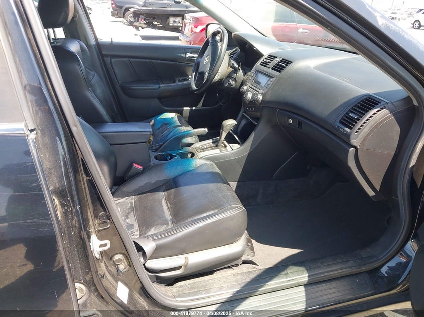 2007 HONDA ACCORD VIN: 1HGCM56867A063086