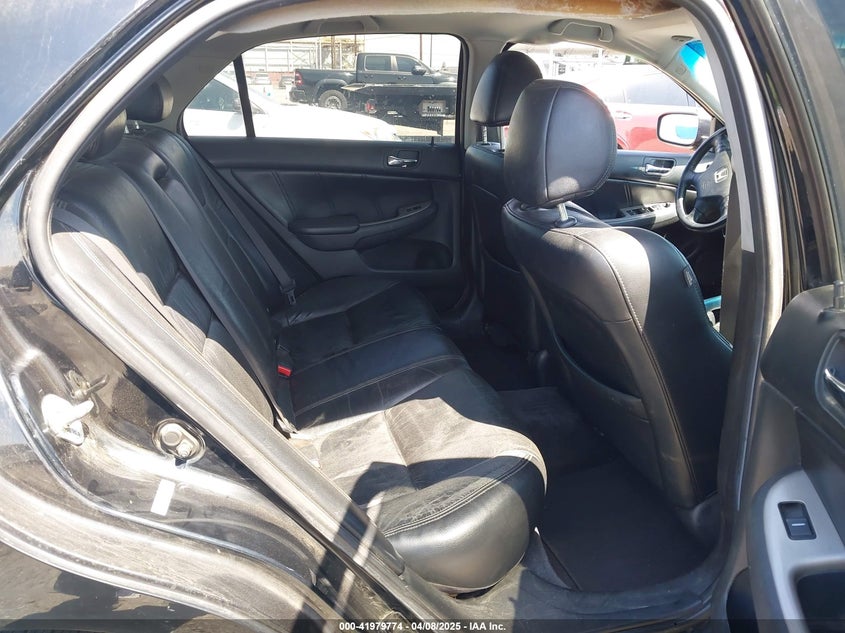 2007 HONDA ACCORD VIN: 1HGCM56867A063086