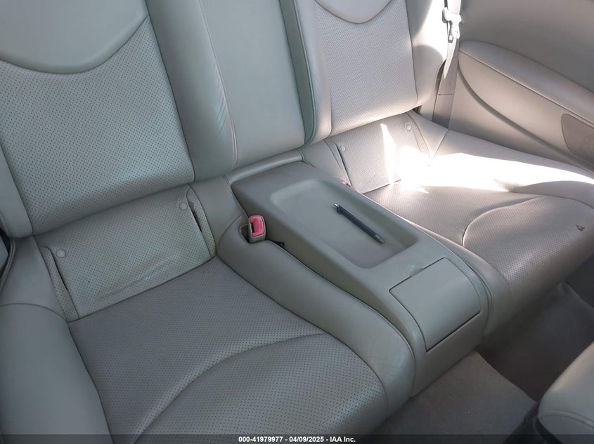 2008 INFINITI G37 VIN: JNKCV64EX8M124142
