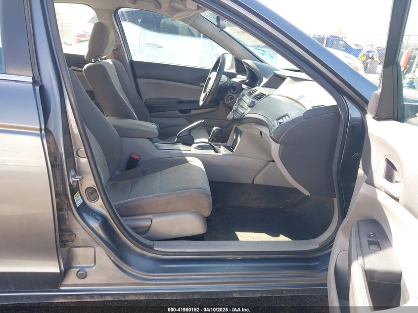2010 HONDA ACCORD VIN: 1HGCP2F40AA005596