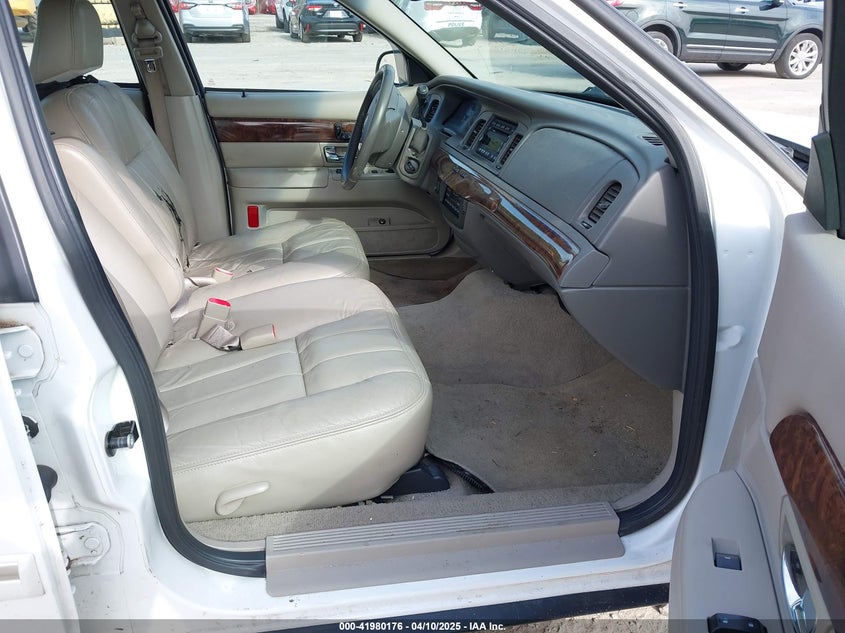 2010 MERCURY GRAND MARQUIS VIN: 2MEBM7FV7AX611959