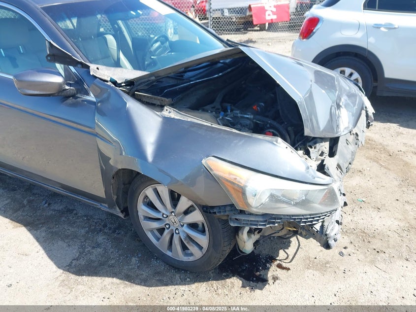 2011 HONDA ACCORD VIN: 1HGCP2F81BA108997