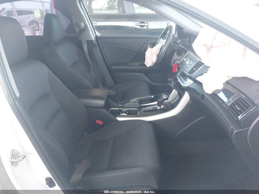 2015 HONDA ACCORD VIN: 1HGCR2F56FA252034