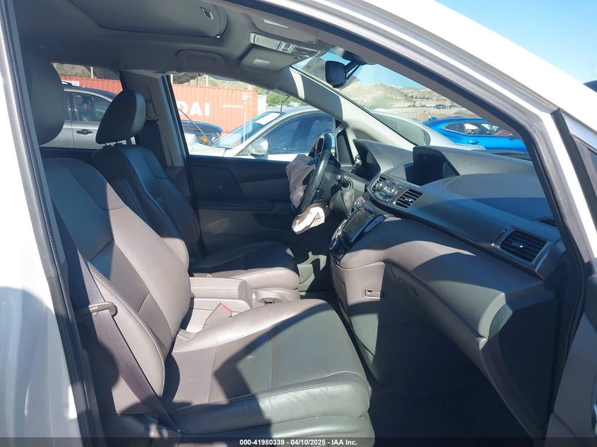 2016 HONDA ODYSSEY VIN: 5FNRL5H65GB055916