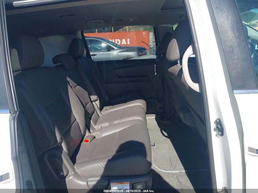 2016 HONDA ODYSSEY VIN: 5FNRL5H65GB055916