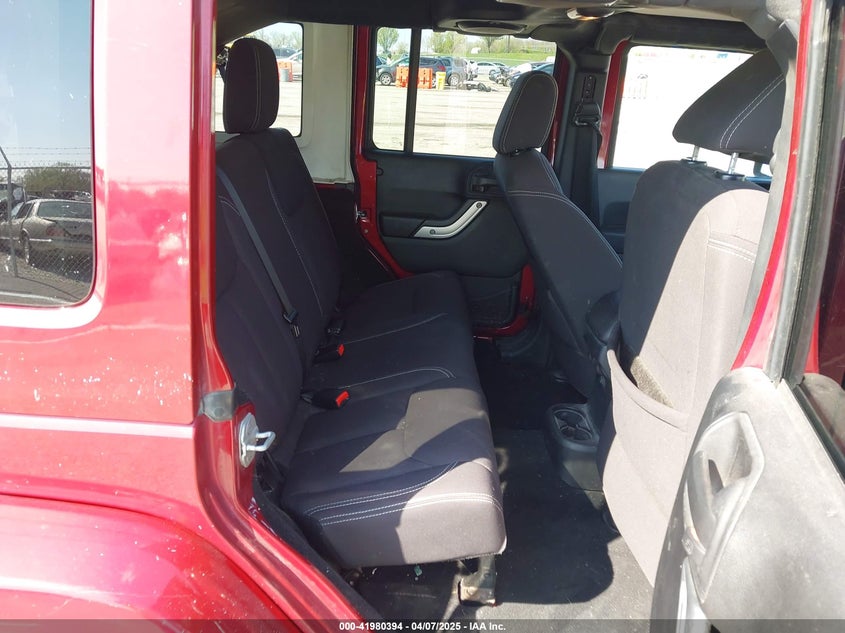 2013 JEEP WRANGLER UNLIMITED SAHARA - 1C4BJWEG5DL569977