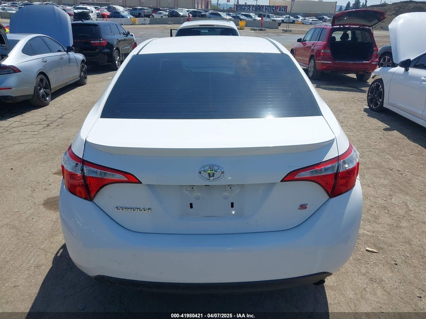 2015 TOYOTA COROLLA VIN: 5YFBURHE5FP247031