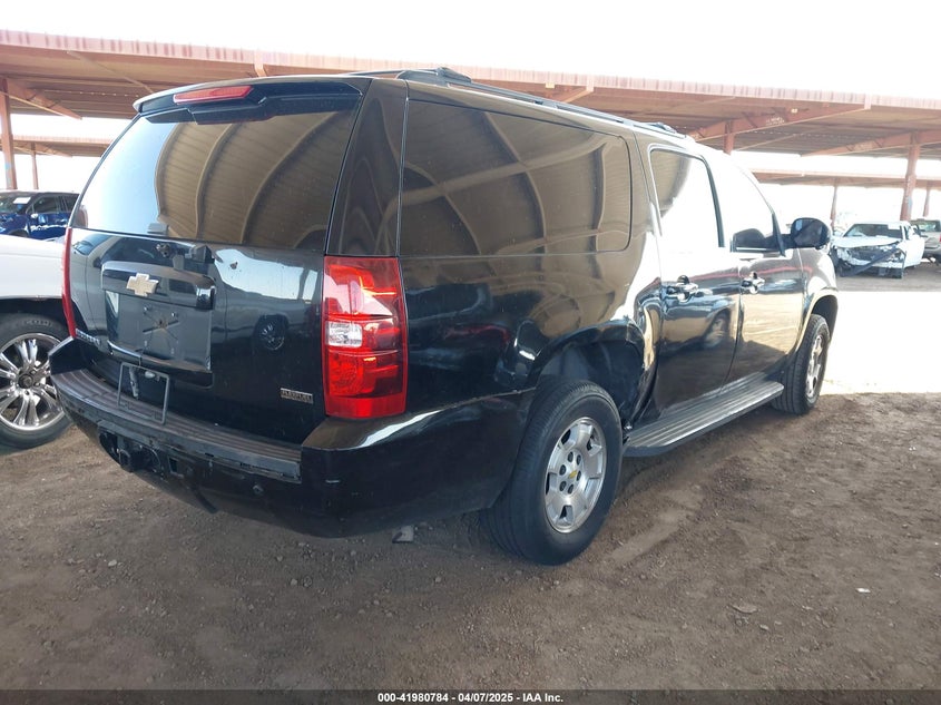 2011 CHEVROLET SUBURBAN 1500 VIN: 1GNSCJE06BR386573