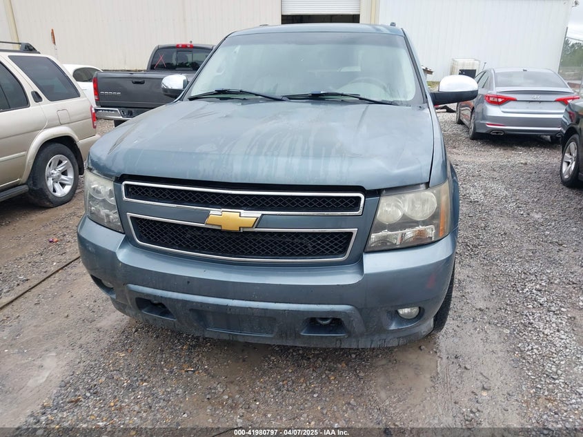 2008 CHEVROLET TAHOE VIN: 1GNFC130X8R142311