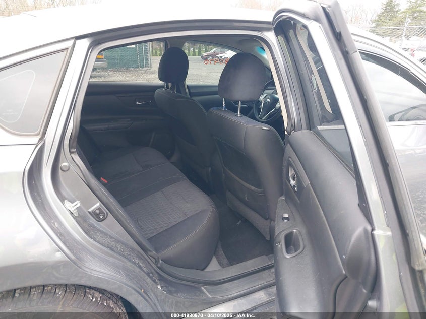 2017 NISSAN ALTIMA VIN: 1N4AL3AP8HN348044