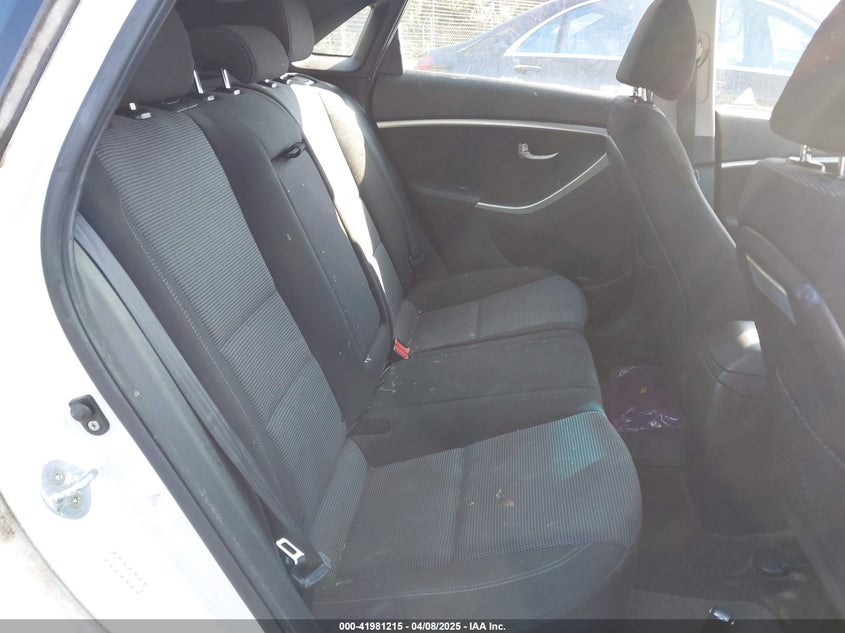 2016 HYUNDAI ELANTRA GT VIN: KMHD35LH3GU256073