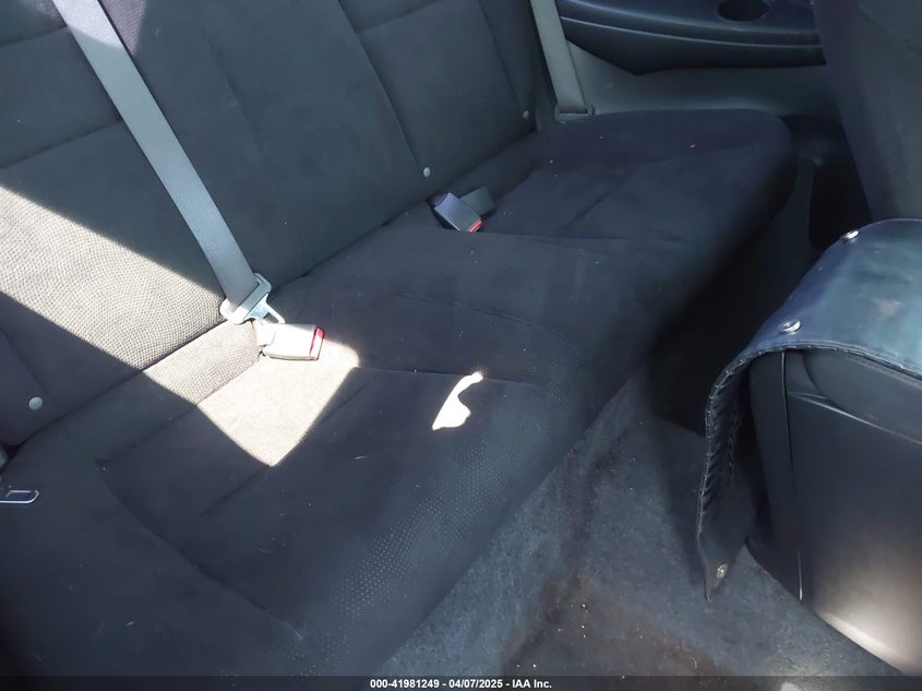2009 HONDA ACCORD VIN: 1HGCS127X9A001687