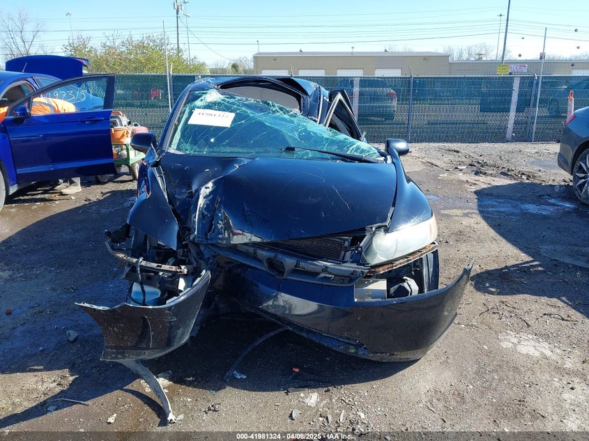 2008 HONDA CIVIC VIN: 2HGFA55528H712334