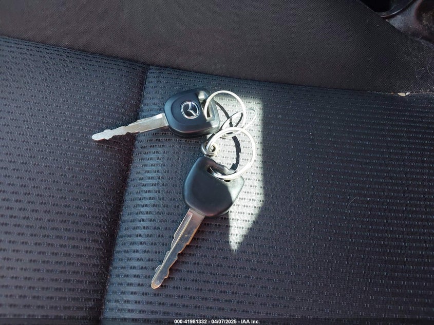 2011 MAZDA MAZDA3 VIN: JM1BL1UF1B1455344