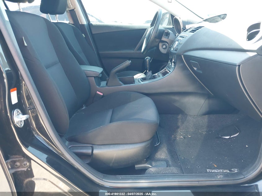 2011 MAZDA MAZDA3 VIN: JM1BL1UF1B1455344