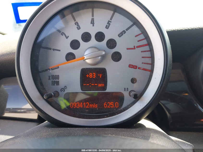 2008 MINI COOPER S VIN: WMWMF73588TV33186