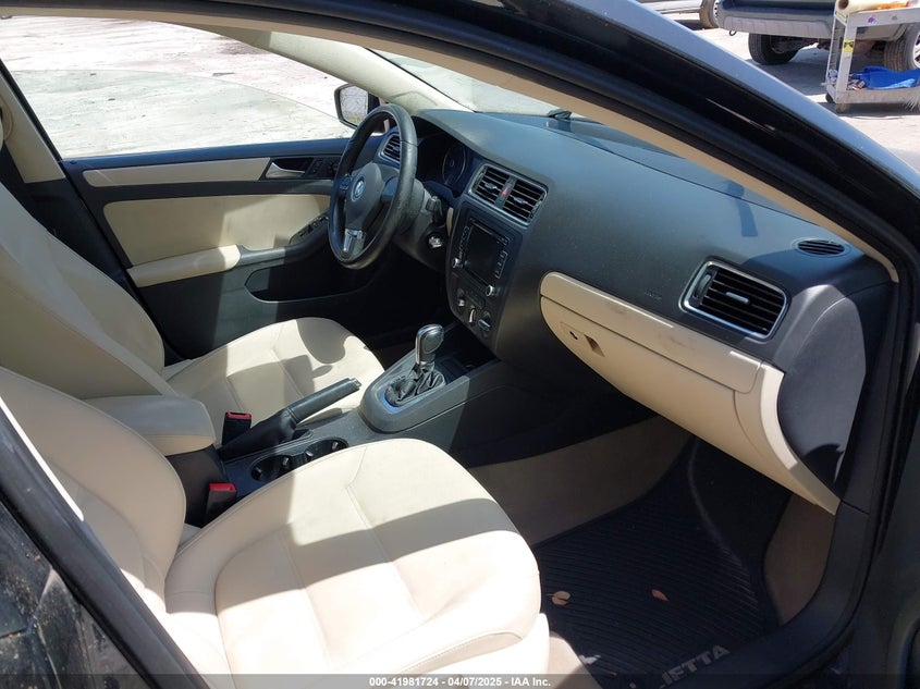 2012 VOLKSWAGEN JETTA VIN: 3VWDP7AJ4CM421957