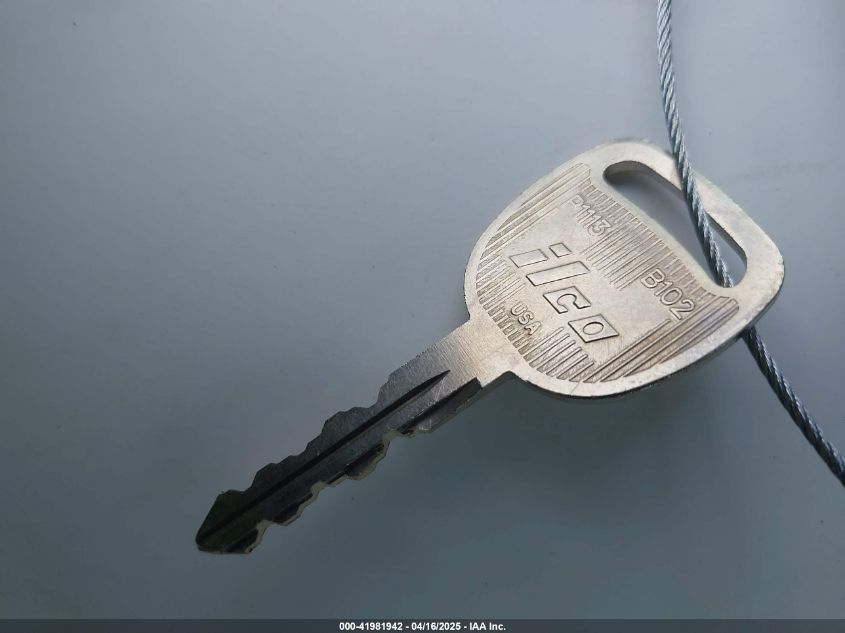 2000 GMC Sierra 1500 Sle VIN: 1GTEC19V4YZ273841 Lot: 41981942