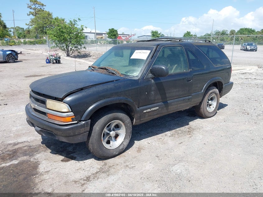 2002 Chevrolet Blazer Ls black suv gasoline 1GNCS18W72K226413 photo #3