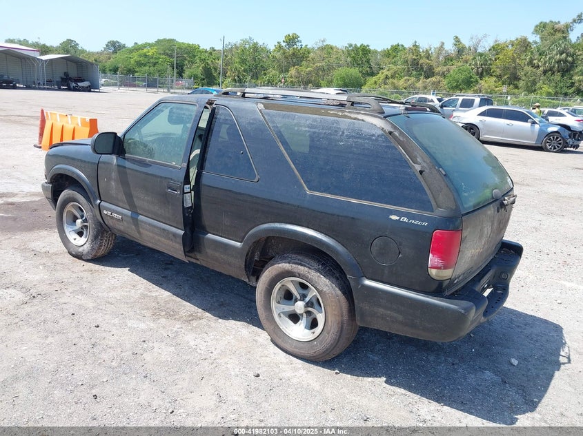 2002 Chevrolet Blazer Ls black suv gasoline 1GNCS18W72K226413 photo #4