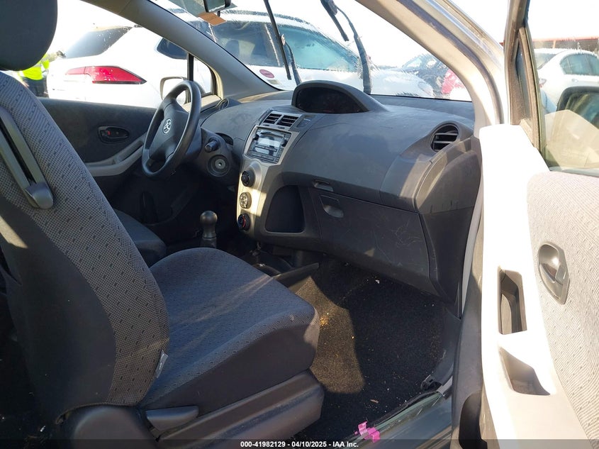 2009 TOYOTA YARIS VIN: JTDJT903495260380